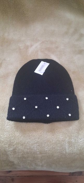 Czapka damska czarna