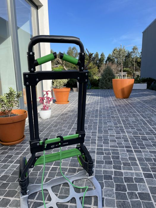 Carrinho de transporte de mercadorias