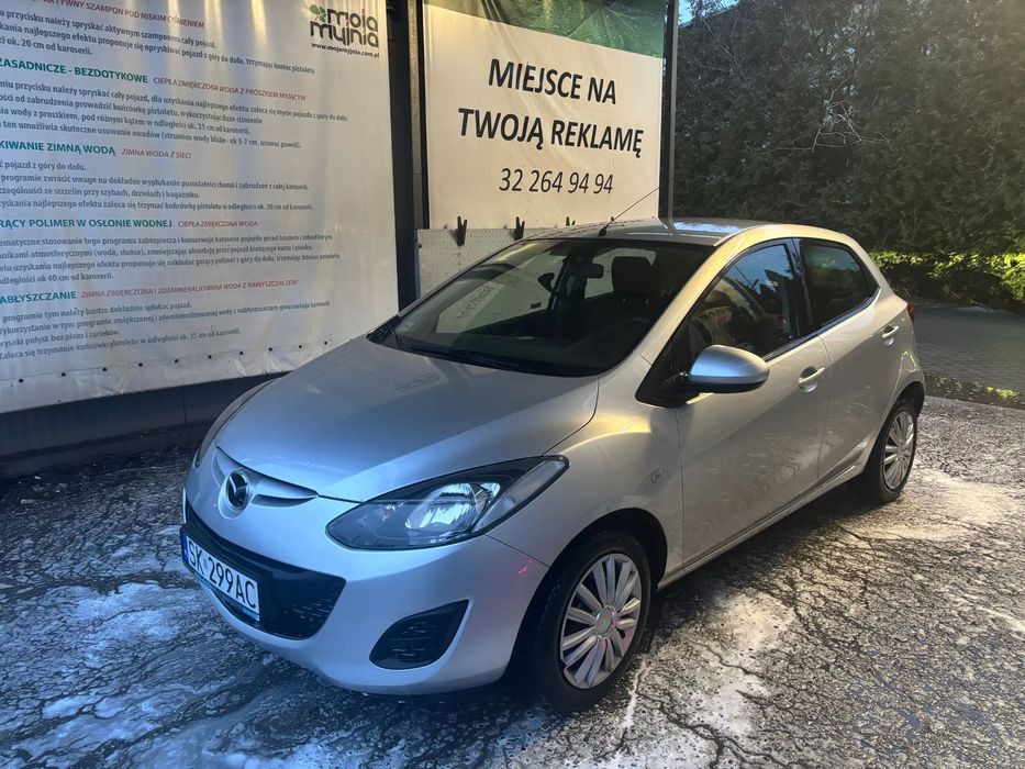 Mazda 2