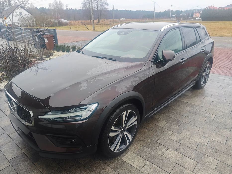 Volvo V60 Cross Country Volvo V60 Cross Country Pro B5 mHEV AWD automat | Bezwypadkowe |