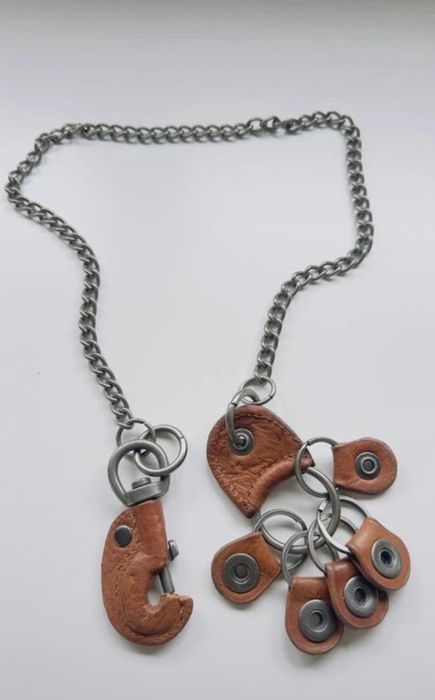 Corrente de carteira com 5 porta chaves couro. biker, pink ou rock.