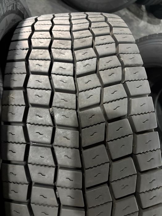 шина вантажна б/в 295/60R22,5 Hankook DH31  (4 шт.)