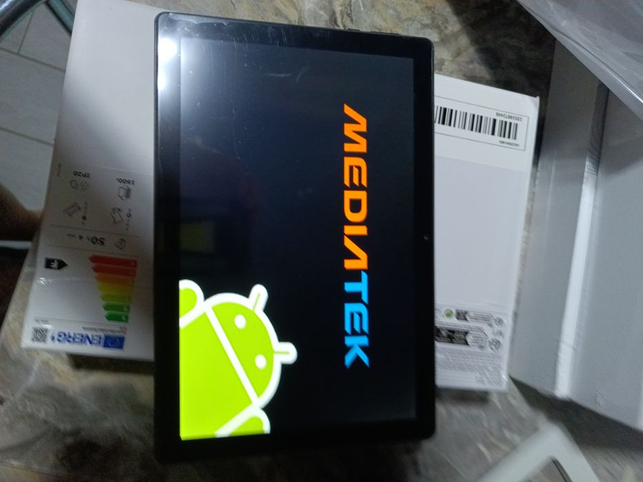 Планшет 10 дюймів