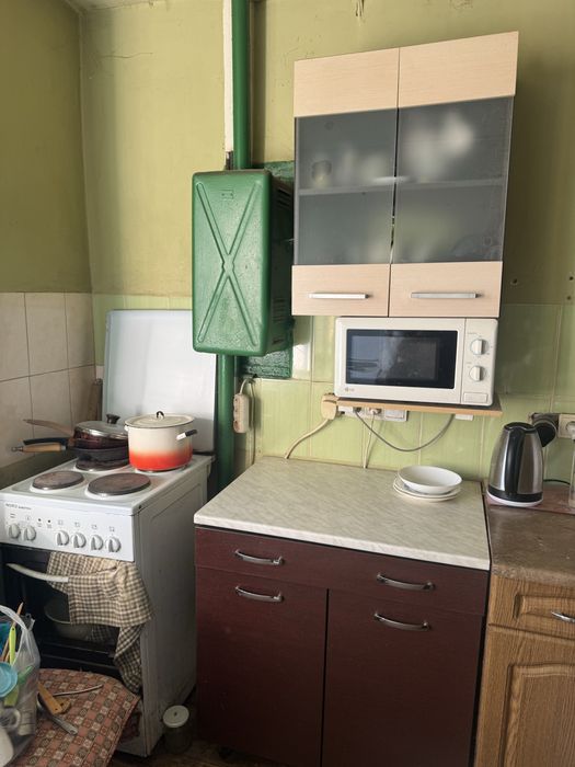 Продється  2 кімнати в районі одеськоії