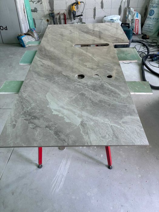 Укладка плитки любой сложности. Плиточник.Укладка кафеля.