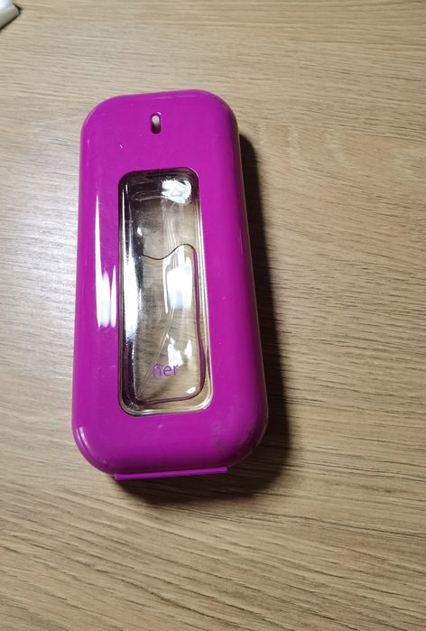 Perfumy her french connection beauty