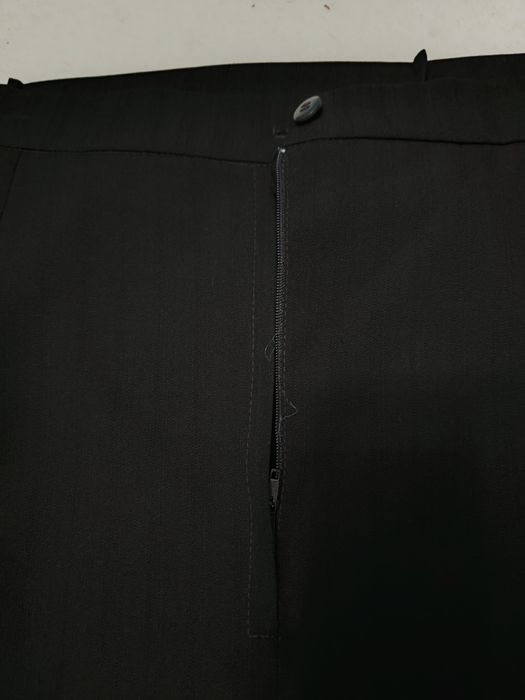 Czarna klasyczna spódnica L/XL