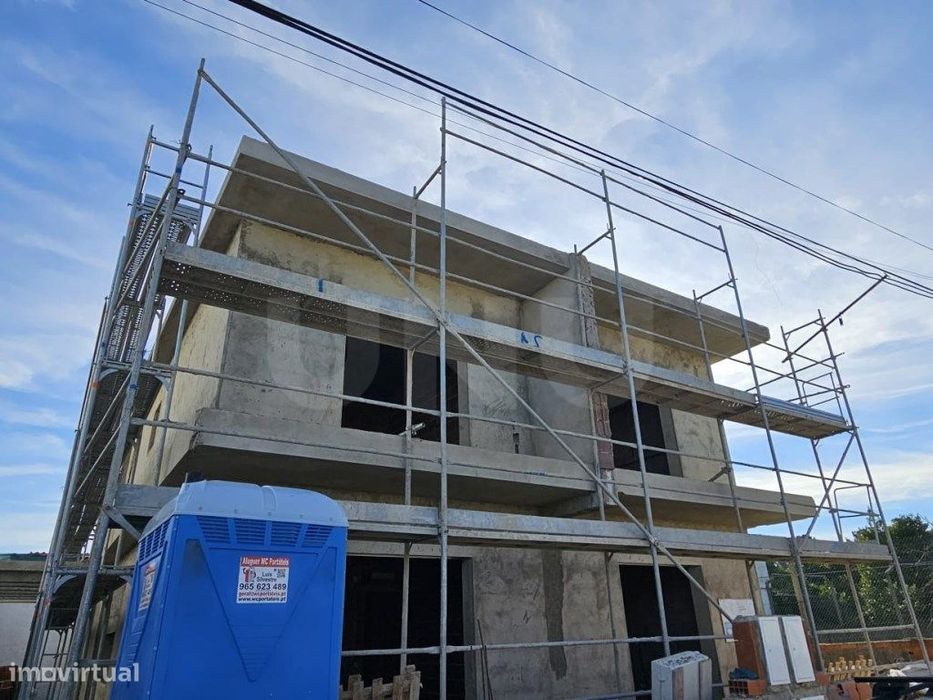 Moradia T3 Contemporânea - Quinta das Laranjeiras, Fernão Ferro