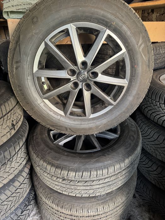 Шини диски 235-65-R17 hyundai kia