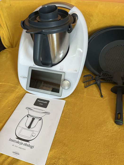 Thermomix TM6, w kolorze białym, użyty TYLKO kilka razy, POLECAM