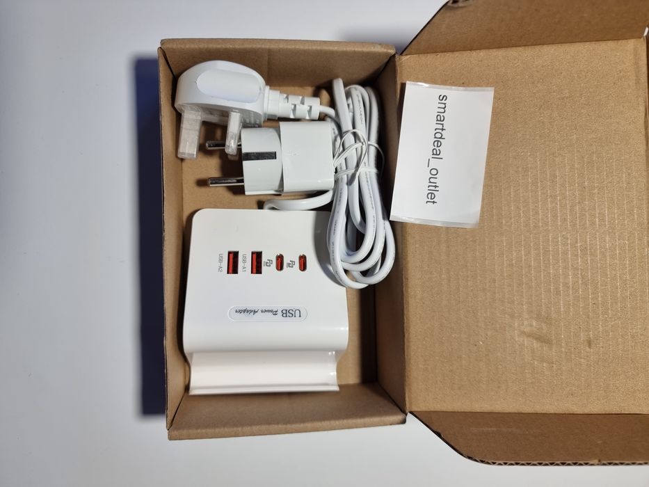 Ładowarka Zasilacz Stacja 25W 4 Porty USB Z Uchwytem Na Telefon