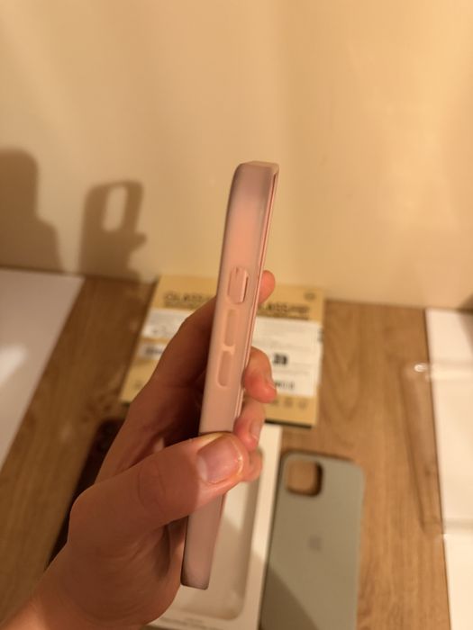 Etui guess z pudelkiem do iphone 13 pro max
