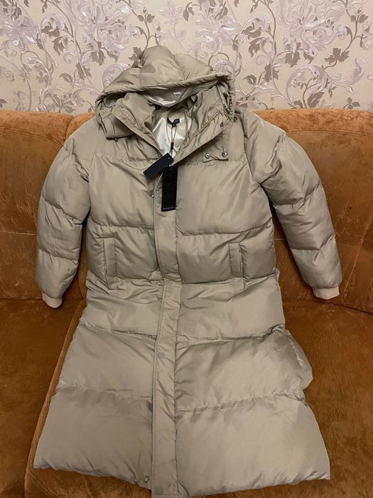 Зимова довга куртка. Розмір М.