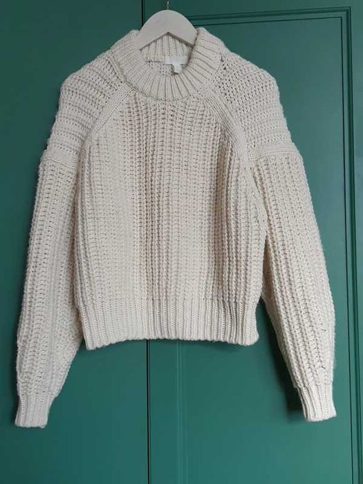 H&M kremowy sweter o gdybym splocie r. S