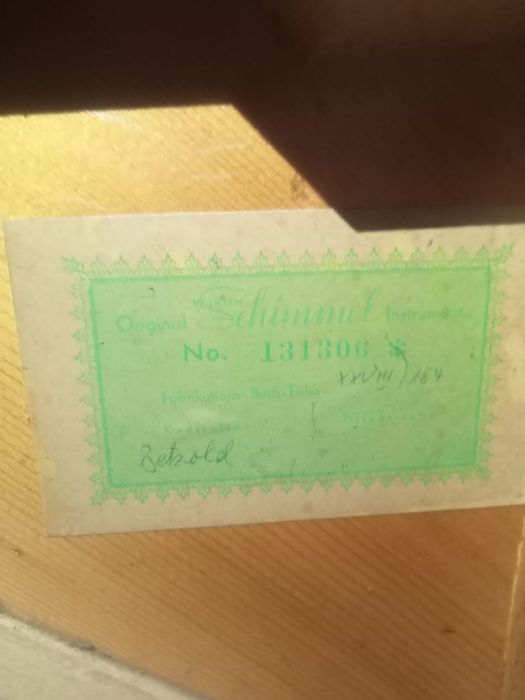 Піаніно шіммель (Schimmel)  на три педапі