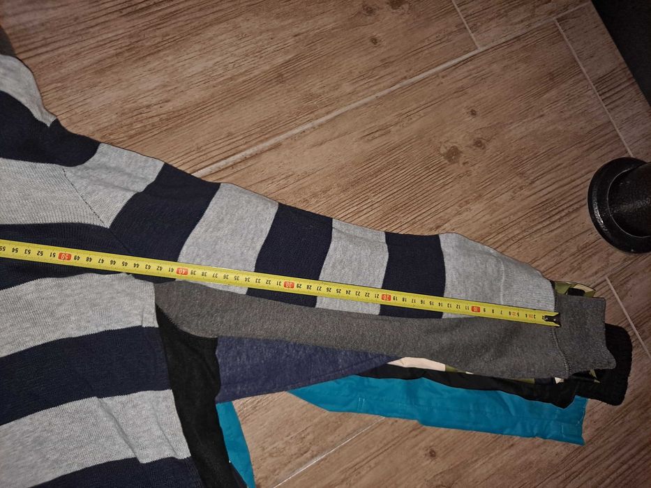 Bluza, sweter z kapturem H&M rozmiar 146-152 na 10-12 lat