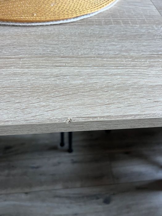 ZAREZERWOWANE Stół rozkładany z krzesłami