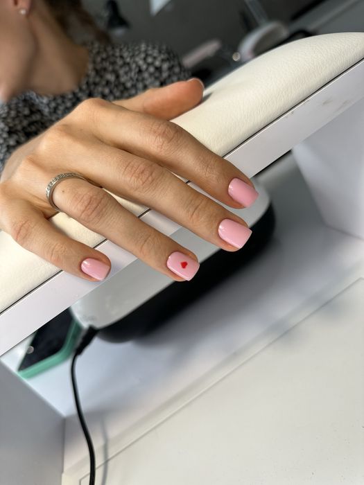 Манікюр/педикюр Камʼянець-Подільський