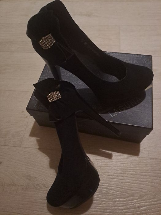 Замшові туфлі 38 розмір