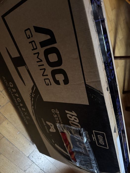 Monitor AOC Q27G42XE 2k 2560x1440,180hz ips