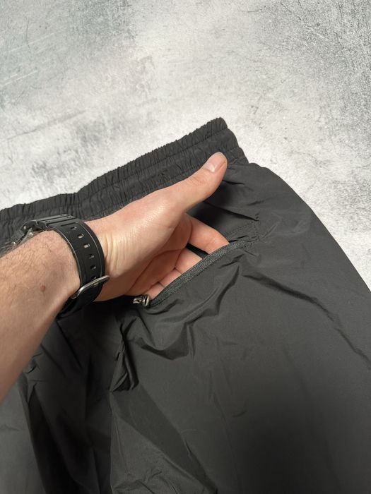 Нейлонові спортивні штани Nike Big Swoosh