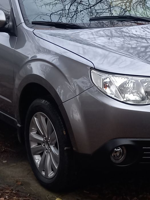 Автомобиль легковой.