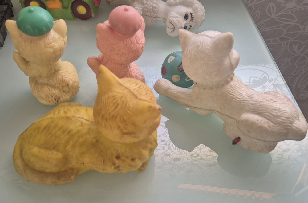 Brinquedos em plástico