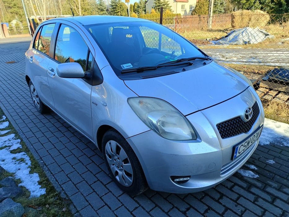 Toyota Yaris 1.4 D4D. Rok produkcji 2006. Przebieg 213000.