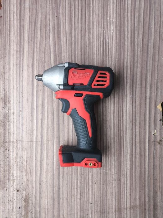 Milwaukee 2658 гайковерт 3/8 дюйма