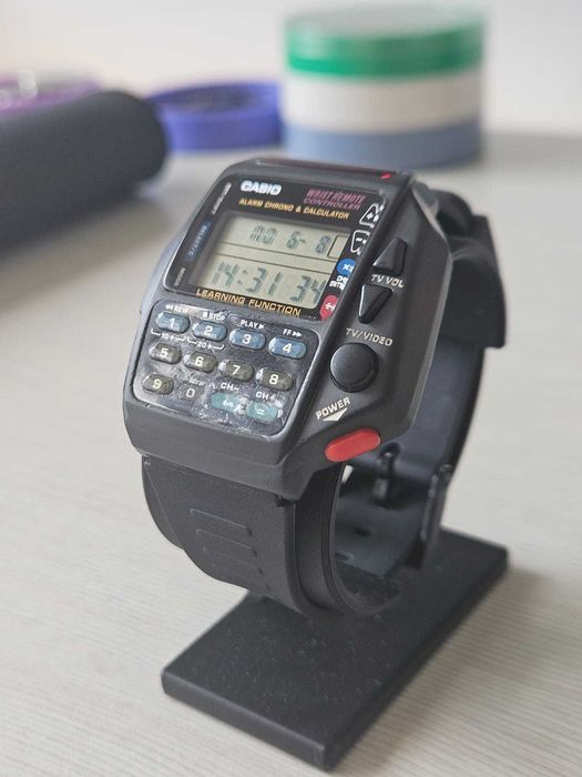 Casio CMD-40 z 1995 r. - pilot TV, kalkulator