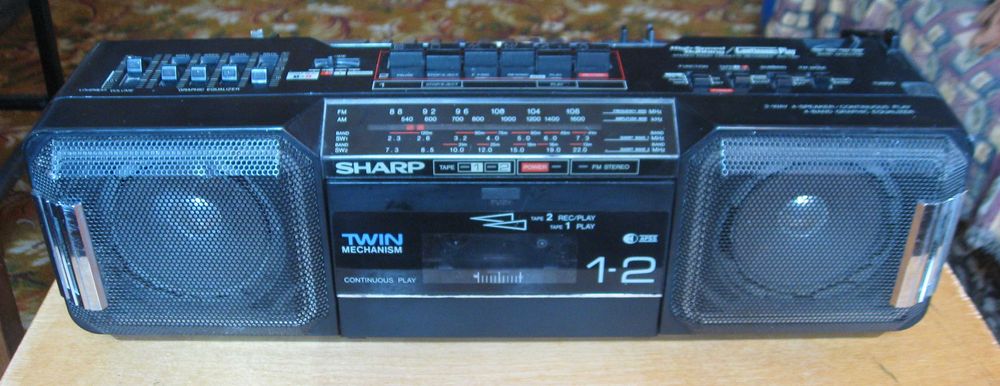 Кассетный магнитофон SHARP WQ-T281Z(BK)