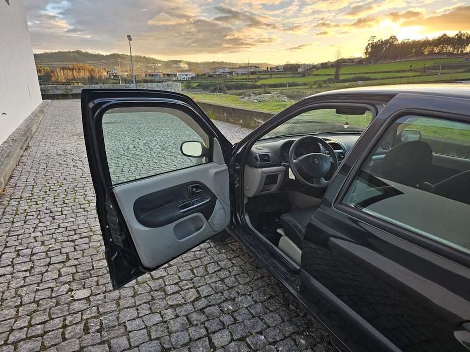 Renault Clio 1.2 16v
