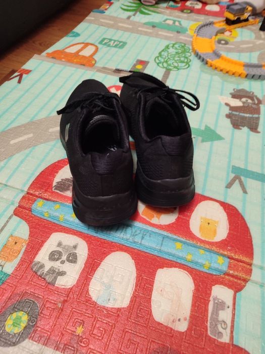 Кросівки skechers  чоловічі