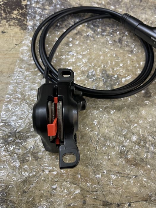 Гальма гідравлічні Shimano MT200 + диски