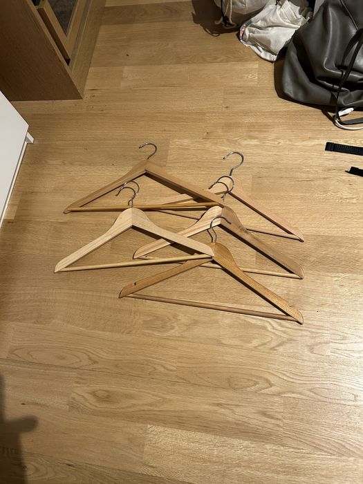 Cabides madeira novos - IKEA