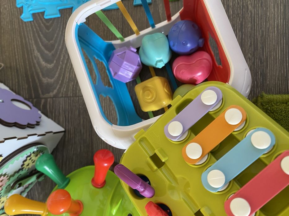 Бізі куб шнурівка стукалка трек музичні іграшки