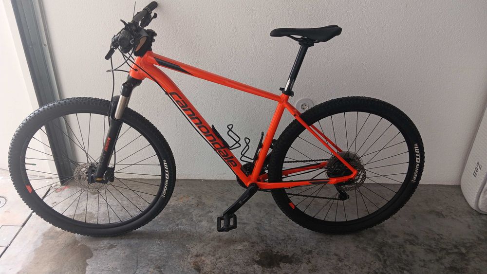 Bicicleta montanha cannondale