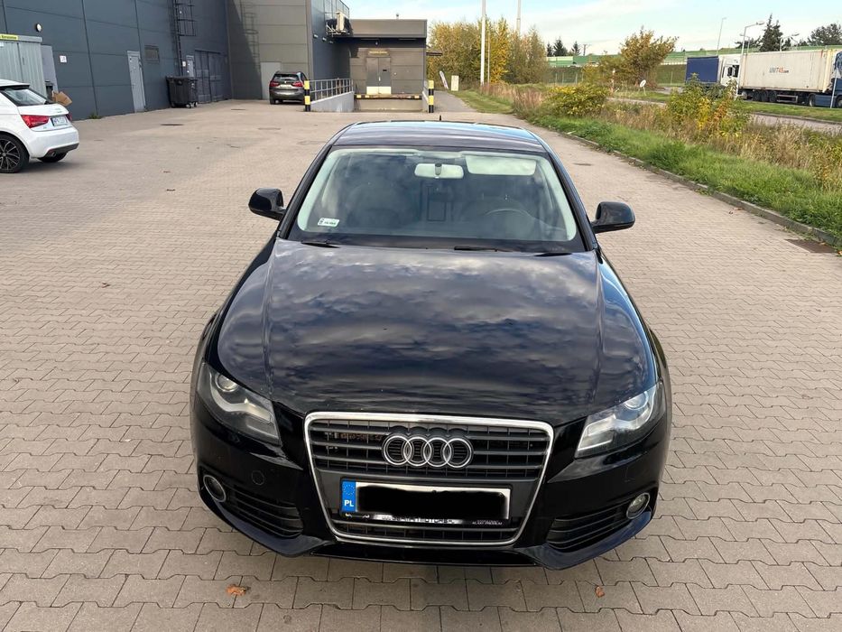 Audi A4 B8 2.0 143km 2008r