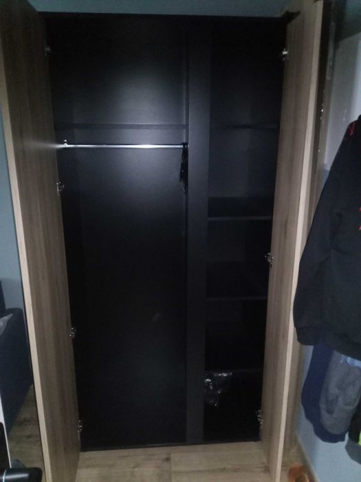 Sprzedam nową szafę