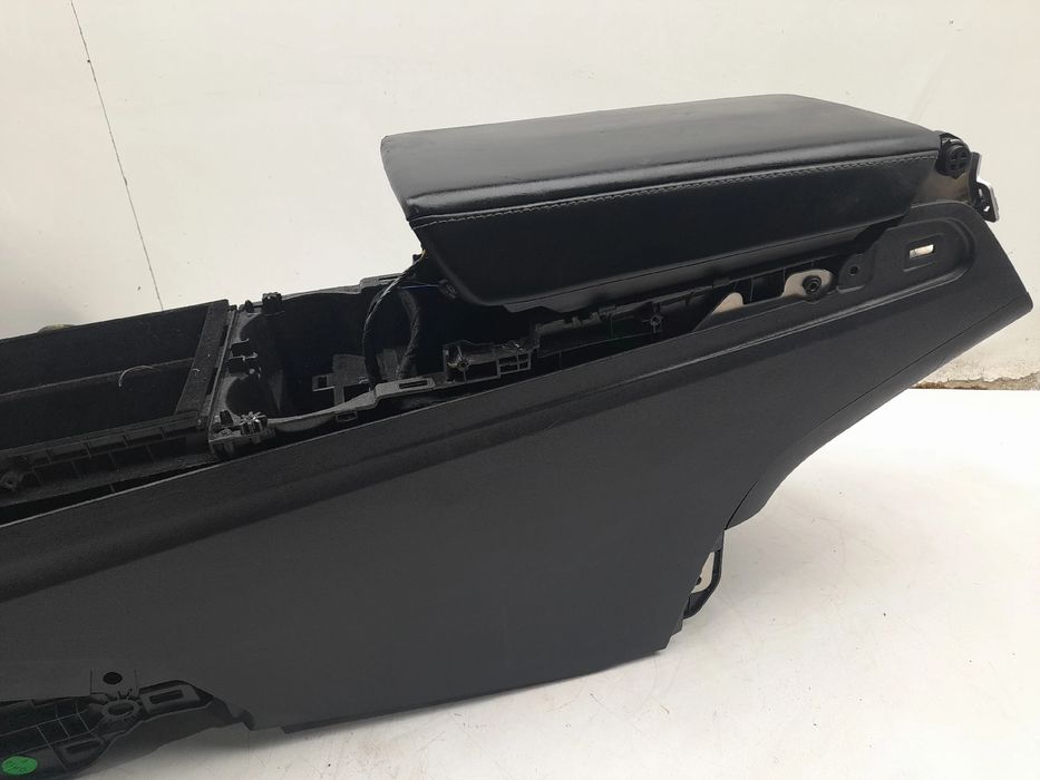 Apoio de braço TESLA Model Y (5YJY)