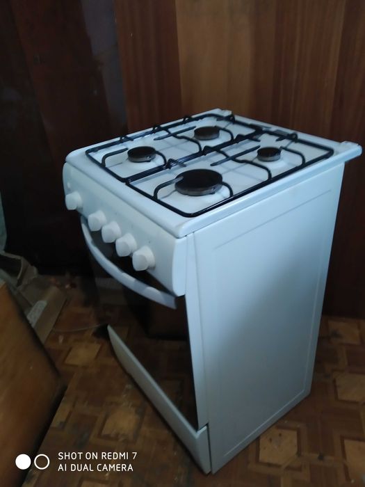 Плита газовая Zanussi,як нова!