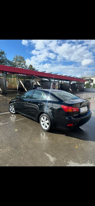 Lexus IS220