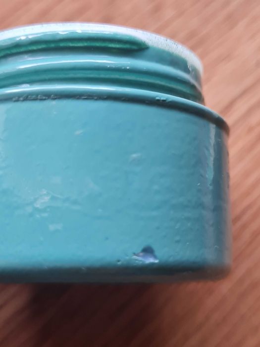 Puste pudełko po kremie Avon