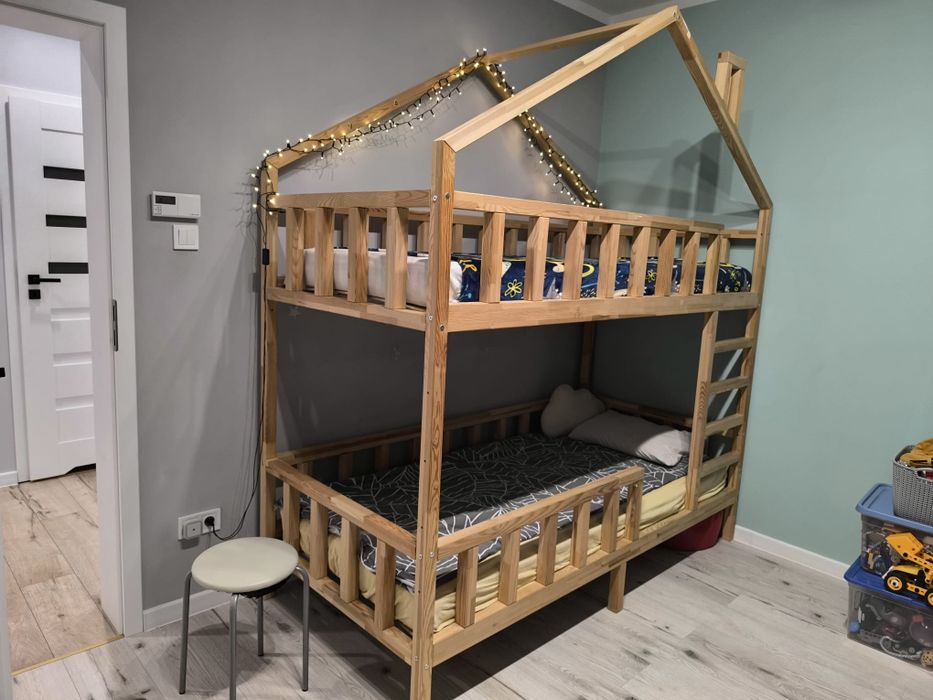 Łóżko piętrowe - domek