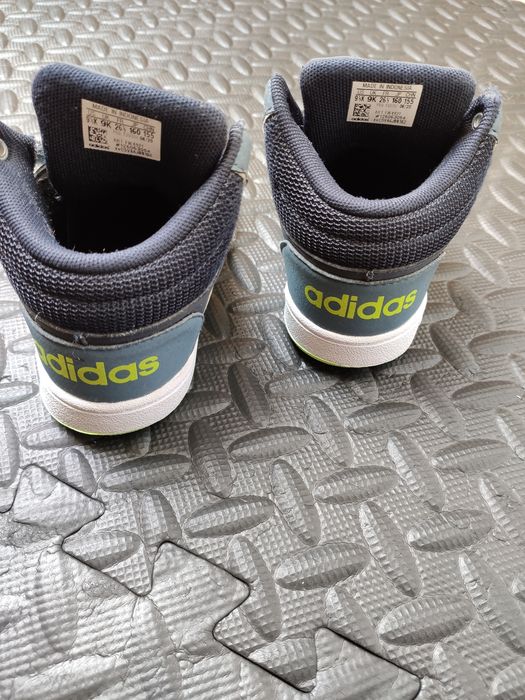 Buty sportowe adidas dla chłopca - za kostkę
