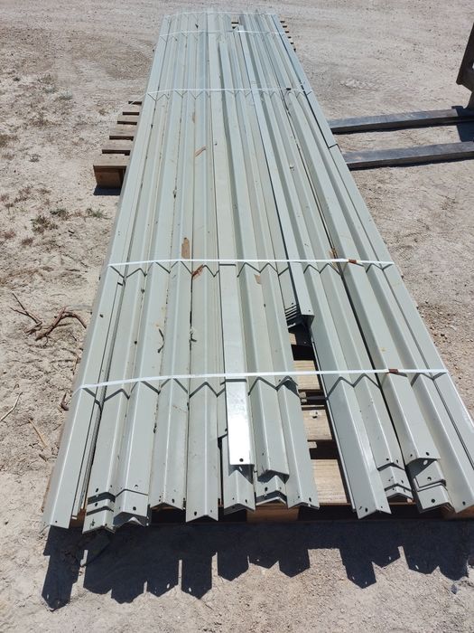 Tubos metálicos galvanizados calha montagem perfis quinados