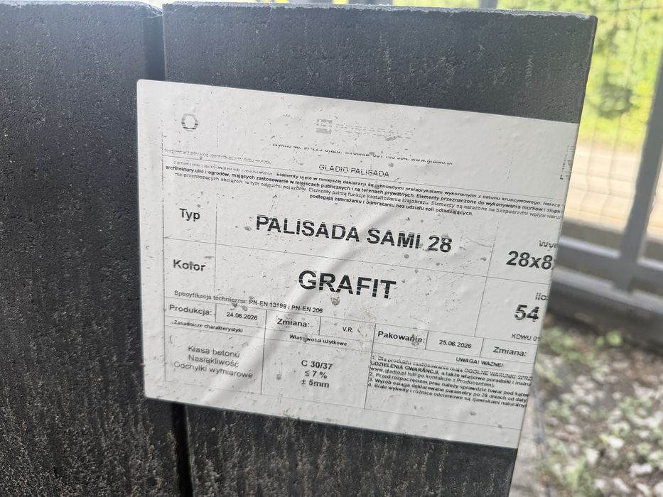 Kostka brukowa 4,25m2 + 3 szt. Obrzeza 28 cm wys