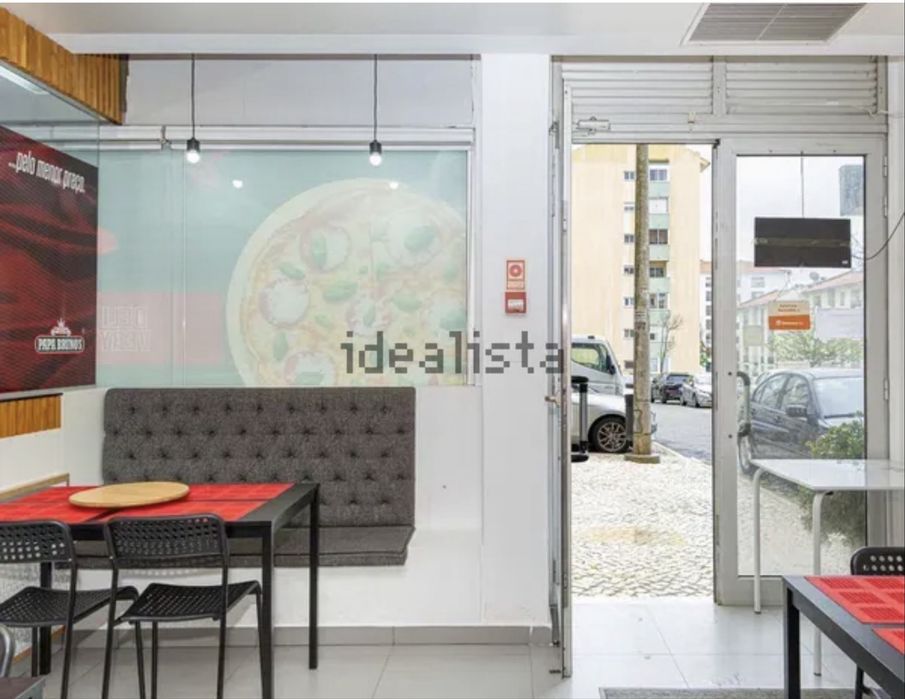 Trespasse de Pizzaria em Cascais (renda apenas 560€)