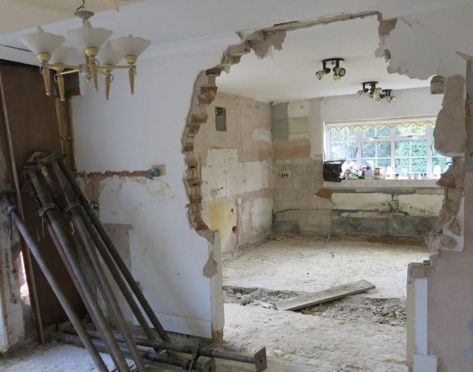 Ремонтні роботи та  демонтаж з вивозом сміття