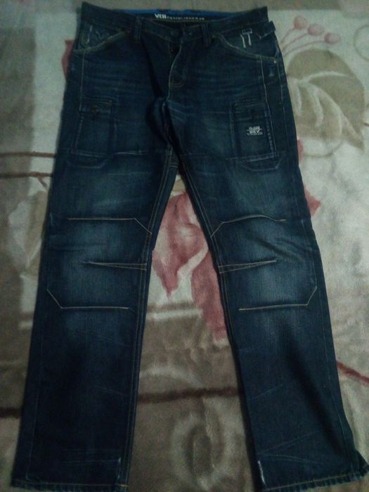 Мужские джинсы тёмно-синие